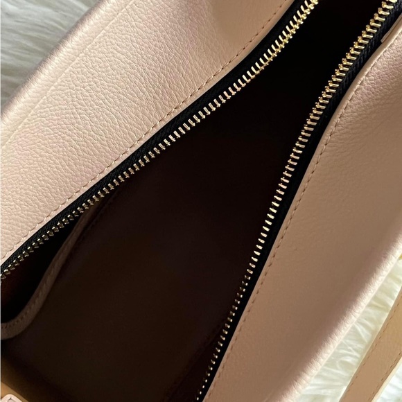 Marc Jacobs The Leather Mini Tote Bag - Picture 8 of 14